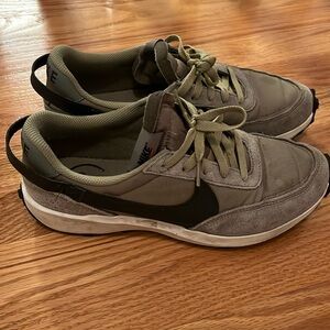 Nike Waffle Debut sneakers